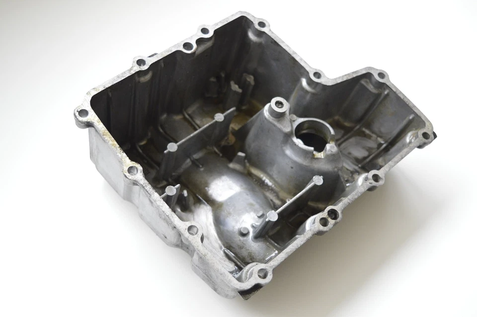 Yamaha YZF R6 2000 cárter de aceite Foto 1 de 4