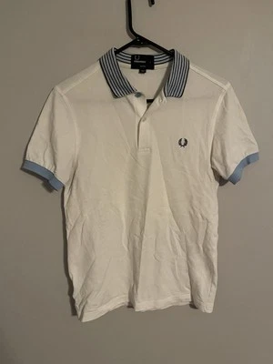 Camisa Polo Fred Perry Calce Ajustado Piqué Algodón Blanco Azul Claro - Para Hombre Pequeña Foto 1 de 4