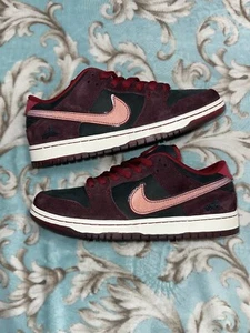 NIKE SB RIOT DARK LOW (TALLA 8) (FZ1289-200) SS25 SUPREME SKATE SHOP DARK LOW - Imagen 1 de 24