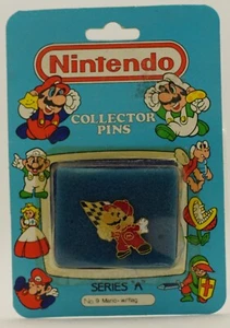 1989 Nintendo Collectors Pins Series A No 9 Mario w/Flag NIP Sealed Old Stock - Picture 1 of 2