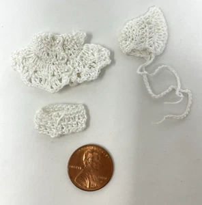 Casa delle bambole bambola in miniatura all'uncinetto vestito pannolino bianco - Foto 1 di 4