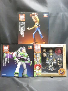 SCI-FI Revoltech tokusatsu 010 011 048 Woody Buzz Lightyear Jessie set Kaiyodo - Picture 1 of 21