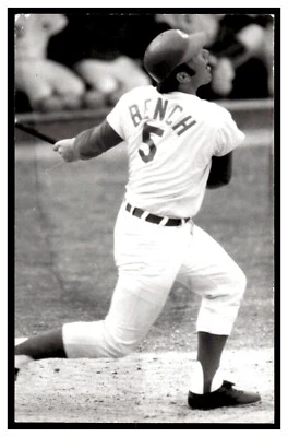 Johnny Bench Cincinnati Reds Vintage Baseball Postcard BL3-03 - Image 1 of 2