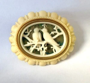 Vintage Celluloid brooch - Picture 1 of 4