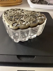 Vintage Heart Shaped Glass Trinket Dish with Pewter Lid in Rose Design - Picture 1 of 4