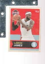 2011-12 Panini Past & Present #40 Lebron James SUPER SHARP! NM+ HEAT