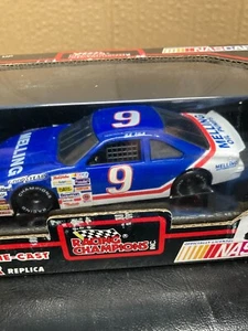 Ford Thunderbird Bill Elliott 1992 1:43 Racing Champions NASCAR 1991 #9 - Imagen 1 de 4