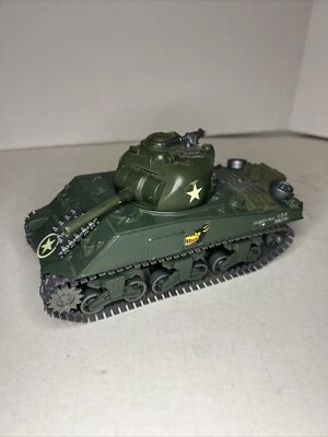 New Ray 1:32 Sherman M4A3 Tank DIECAST /PLASTIC PARTS -Non Working Display Only - Image 1 of 4