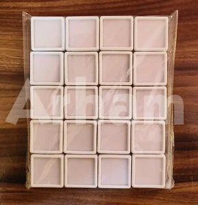 Caja de plástico de exhibición de gemas blancas de 4 x 4 cm 40 piezas almacenamiento para gemas / diamantes - Imagen 1 de 5