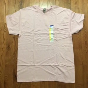 GILDAN LIGHT PINK SOLID T SHIRT SIZE LARGE NEW WITH TAGS - Picture 1 of 1