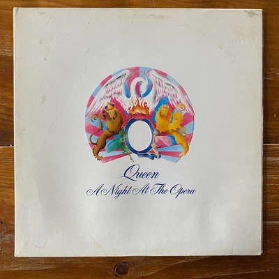 Queen – A Night At The Opera – Prog Rock Vinyl LP – Bohemian Rhapsody – OG - Immagine 1 di 4