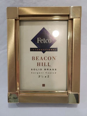 Marco de fotos Fetco metal dorado rectangular terciopelo montaje trasero independiente  Foto 1 de 4