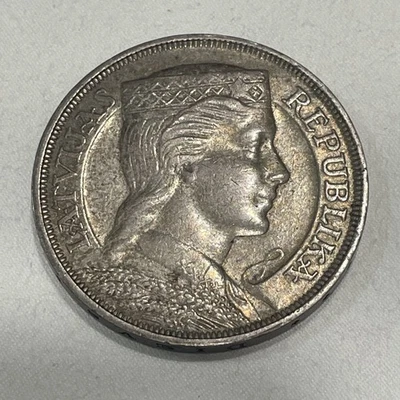 1931 Latvia 5 Lati Silver – Latvian Maiden “Milda” – 25g .835 Fine - Image 1 of 2