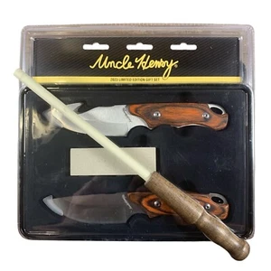 LE Uncle Henry 2023 Fixed Combo With Sheath Gift Tin And FREE CERAMIC SHARPENER - Picture 1 of 8
