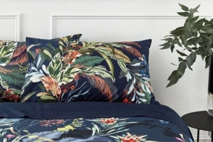 Sheridan Willow 2 pillowcases pillow case 100% cotton sateen Midnight - Picture 1 of 3