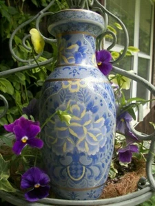 VTG ~ Asian ~ Porcelain Raised Relief Blue & Yellow Floral ~ Gold Leaf Piping - Picture 1 of 8