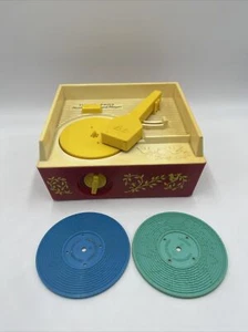 Vintage 1971 Fisher Price Music Box Giradischi Giocattolo #995 Con 2 Dischi Gira #003 - Foto 1 di 11