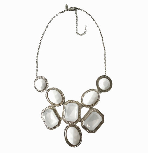 VETEMENTS Collana bavaglino dichiarazione strass bianchi New York & Company NY tono argento ~ 21"