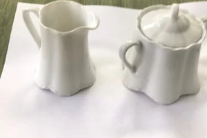 Racine Bavaria ~ Porcelain ~ Creamer Pitcher & Sugar Bowl - Picture 1 of 5