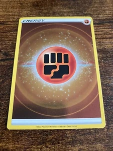 ÉNERGIE DE COMBAT HOLO - Couronne Zénith - Pokemon TCG Énergie de base ! Feuille Rare - Photo 1/5