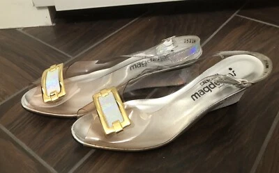 Zapatos de mujer California Magdesians vintage cuña vinilo plata dorado talla 7,5” Foto 1 de 4