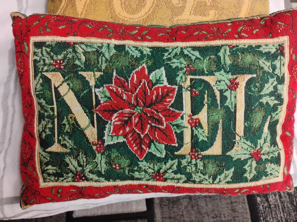Almohada Navidad Poinsettia Noel 17"X 12" Foto 1 de 1