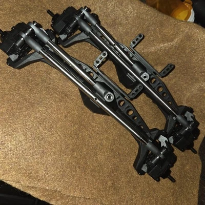 AXIAL CAPRA 1/10 AXLES Front&Rear 4WS From UTB UNLIMITED CAPRA Original Updated. - Image 1 of 4