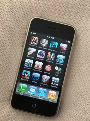 Apple iphone 1st Generation 8GB unlocked 2G GSM jailbroken games IOS3 - Image 1 of 4
