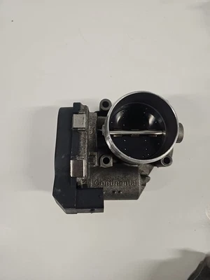 10-19 BMW X6M F86 LH VÁLVULA CUERPO ACELERADOR IZQUIERDO A2C83914800 USADO. J7 Foto 1 de 4