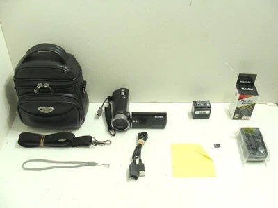 Sony Handycam HDR-CX330 Full HD Camcorder AVCHD Exmor R 30x Optical Zoom + 4 GB - Image 1 of 4