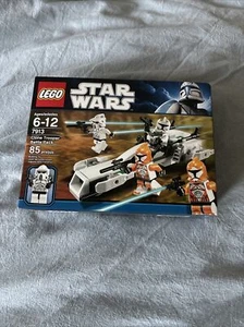 NEU IN BOX! LEGO Star Wars Clone Trooper Battle Pack (7913) EINGESTELLT IM JAHR 2012 - Bild 1 von 1
