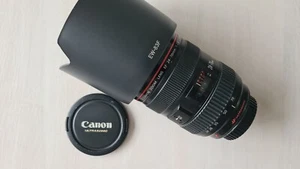 Canon EF 24-70mm f/2.8L USM with sun hood - Photo 1/16