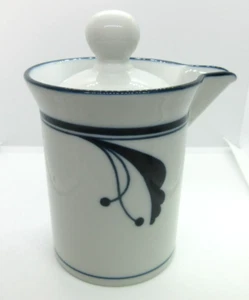 Dansk Flora "BAYBERRY BLUE" *1 Creamer w/ Lid* 3 5/8" White/Blue Accent Japan - Picture 1 of 5
