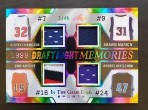 2024 Foglia Nel Gioco Usato 1999 Draft Night Memories Quad Relic 5/40 DNM-7 NBA - Foto 1 di 3