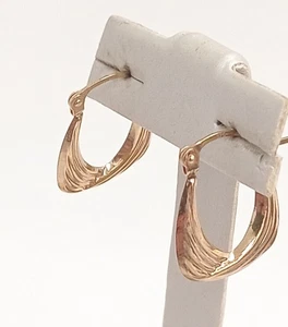 9ct Yellow Gold Creole Hoop Earrings Curved Textured Design Stamped 375 0.44g - Picture 1 of 7