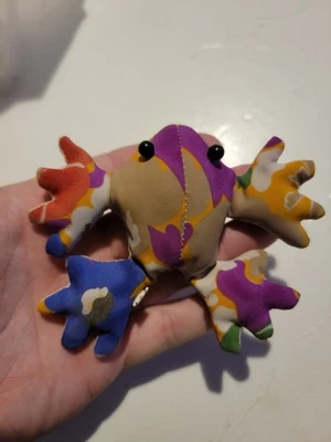 Dart Frog Sand Toy Stuffed Animal  Paperweight ~ 4" ~ Bright 90's Colors!  - Image 1 of 2