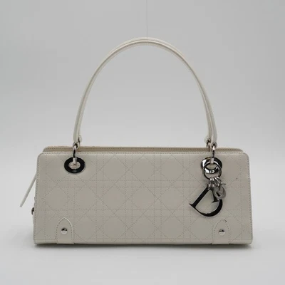Белая стеганая сумка Dior Cannage модель East-West — бывшая в употреблении - Изображение 1 из 4