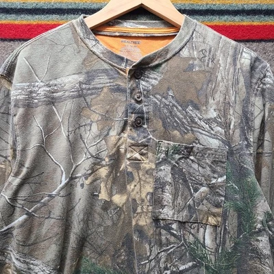 Realtree Camo Long Sleeve Shirt Mens Large Woodland Hunting - Image 1 of 4