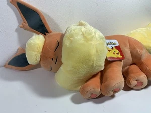 Pokémon Flareon 18" Evolutions Sleeping Plush Buddy by Jazwares - NEW WITH TAGS - Picture 1 of 8