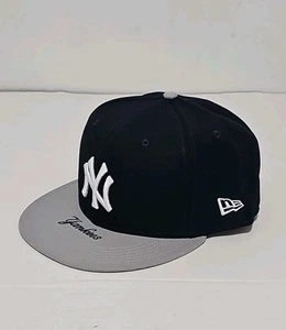 New Era Men's New york Yankees 59FIFTY MLB Fitted Hat Navy Blue Visor Hit 7 7/8 - Picture 1 of 9