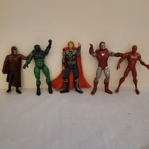 Lote de 5 figuras de superhéroes de acción de Marvel diferentes de 4-5 pulgadas - Imagen 1 de 8
