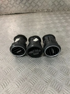 2005 AUDI A3 SET OF 3 DASHBOARD AIR VENTS 8P0820901A #2 - Picture 1 of 4