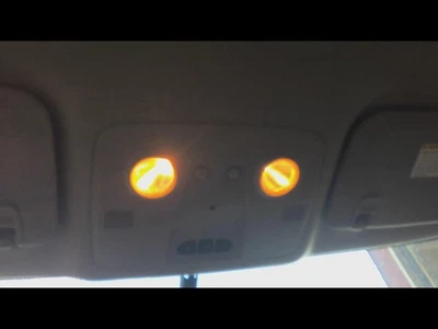 Used Front Upper Center Console fits: 2015 Chevrolet Traverse roof w/o sunroof F - Imagem 1 de 4