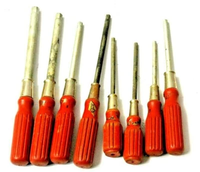 ANCIEN LOT DE 8 TOURNEVIS CLE ECROU ETOILE DYNA MANCHE BOIS  - Photo 1/3