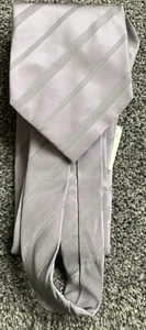 Mens BNWT Balmain 100% Silk Light Purple Striped Tie 3.5" Wide 53" Long - Picture 1 of 4