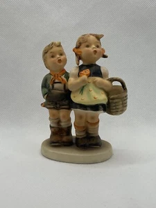 Hummel Figurine "To Market" #49 3/0 TMK3 Brother And Sister Going To Market - Bild 1 von 4