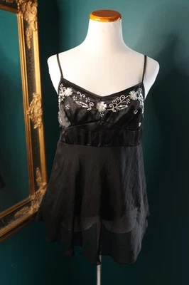 Camiseta sin mangas Charlotte Russe Y2K Babydoll Cami transparente con cuentas Fairy Grunge Whimsigoth Foto 1 de 4