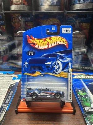 Hot Wheels 2002 First Edition #7/42 Nissan Skyline GT-R R32 in Blue 5 Spokes - Image 1 of 3