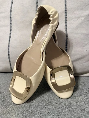 Roger Vivier Trompeta D'Orsay Precio de venta sugerido por el fabricante $945 Ballet Hebilla plana Talla 38.5 8 9 Foto 1 de 4