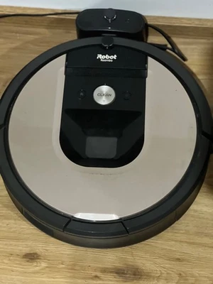 i Robot roomber 966 Serie Staubsauger, Roboter mit Ersatzteilen und Ladestation - Bild 1 von 2